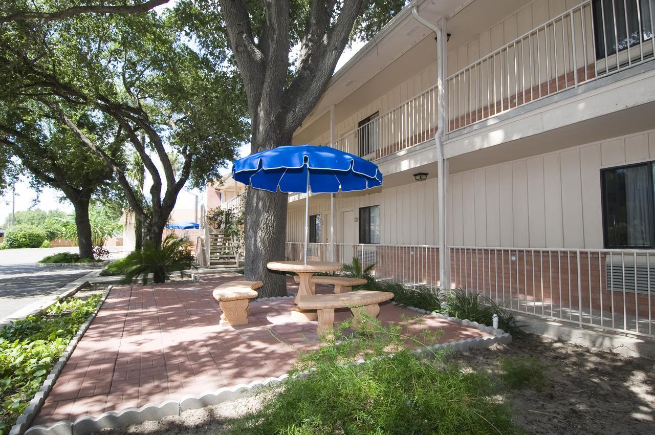 Texan Guest Ranch Otel McAllen Dış mekan fotoğraf