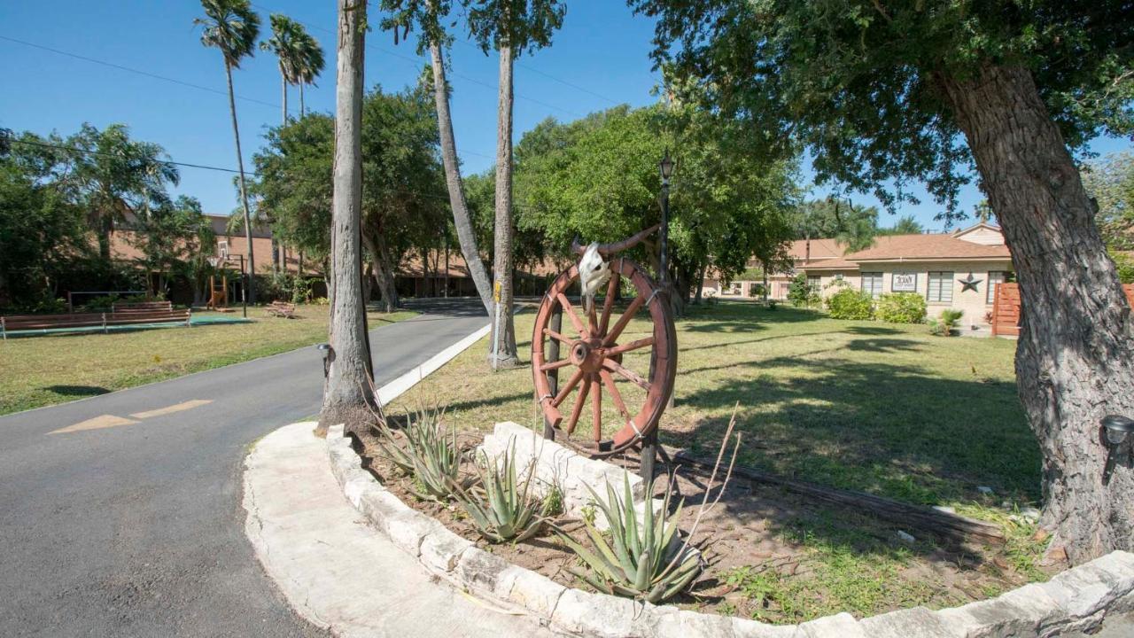 Texan Guest Ranch Otel McAllen Dış mekan fotoğraf
